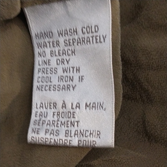 Vintage 90s Tan Brown Short Sleeve 100% Silk Button Down Shirt. Some mild discol - Picture 5 of 10